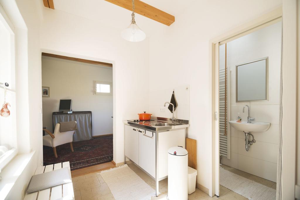 Historischer Pfarrhof Niederleierndorf Langquaid Zimmer foto